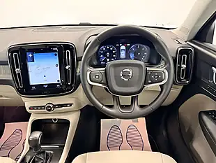 Used 2018 Volvo XC40 Inscription Onyx Black - Interior and Exterior details 11
