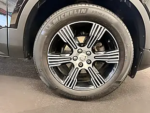 Used 2018 Volvo XC40 Inscription Onyx Black - Interior and Exterior details 14