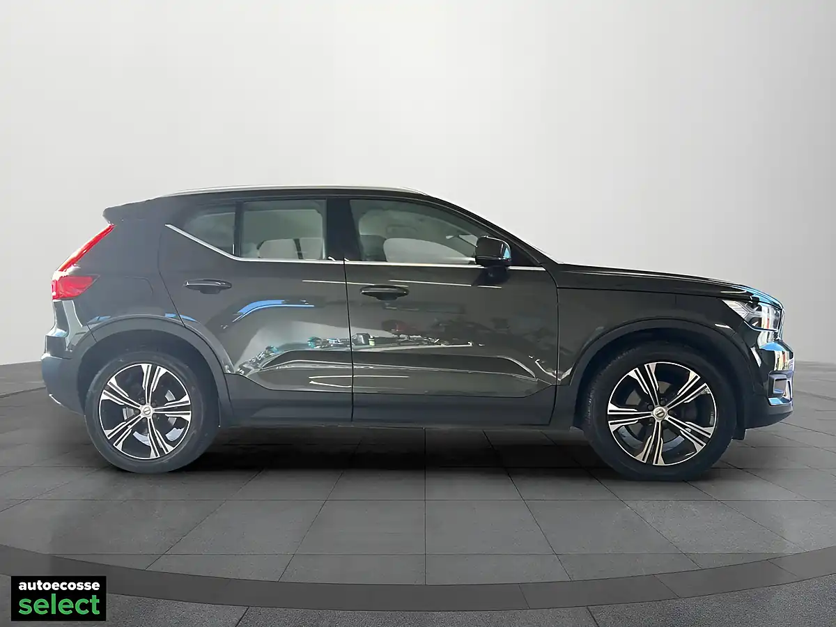 Used 2018 Volvo XC40 Inscription Pro Grey - Interior and Exterior details 12