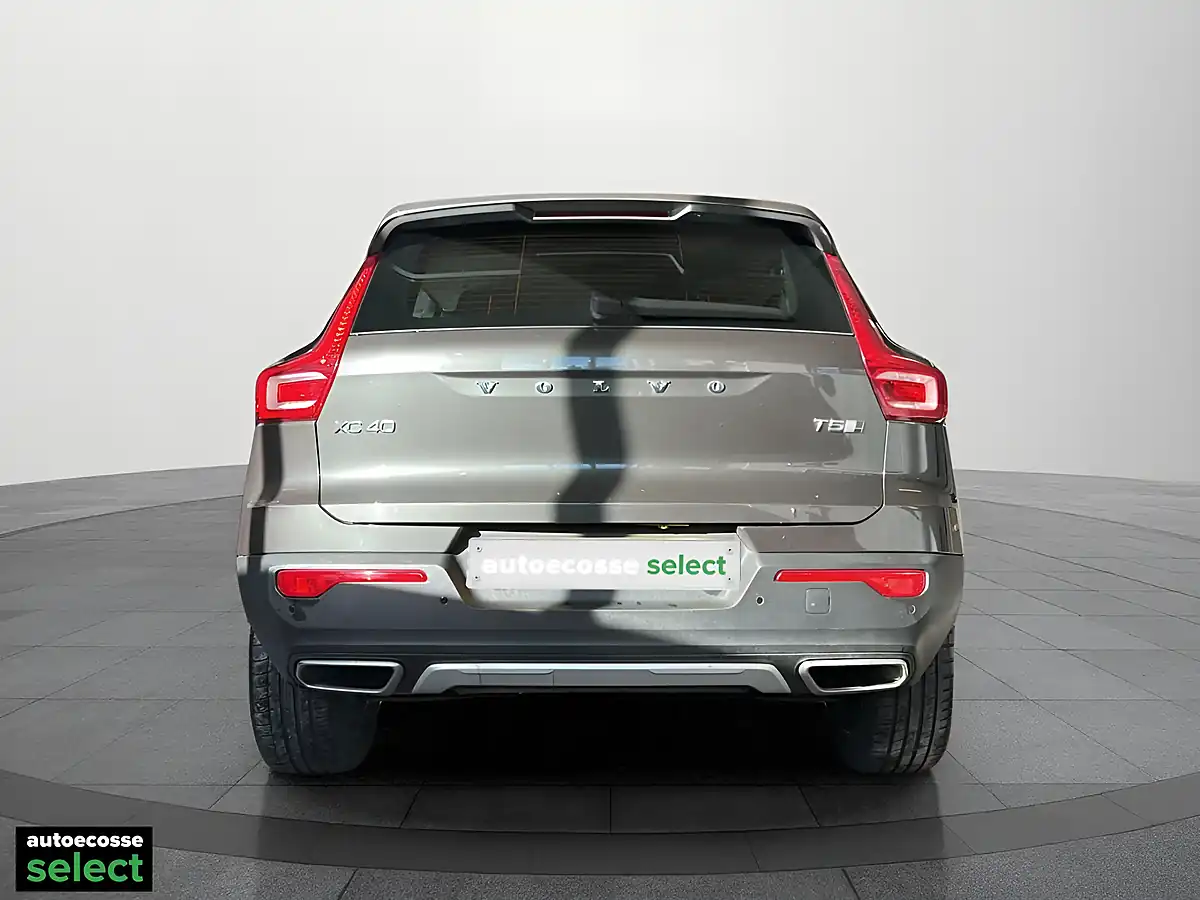 Used 2018 Volvo XC40 Inscription Pro Grey - Interior and Exterior details 9