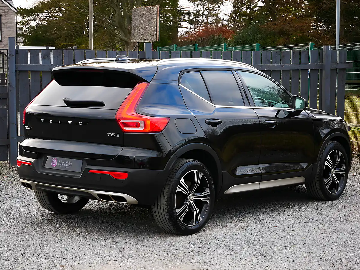 Used 2018 Volvo XC40 Inscription Pro Onyx Black - Interior and Exterior details 9