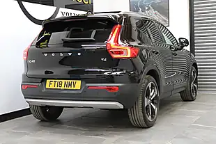 Used 2018 Volvo XC40 Momentum Black - Interior and Exterior details 11