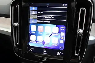 Used 2018 Volvo XC40 Momentum Black - Interior and Exterior details 16
