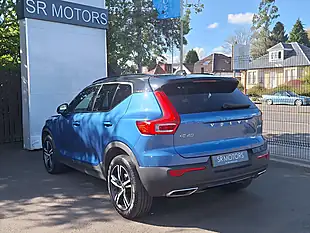 Used 2018 Volvo XC40 R-Design Blue - Interior and Exterior details 4