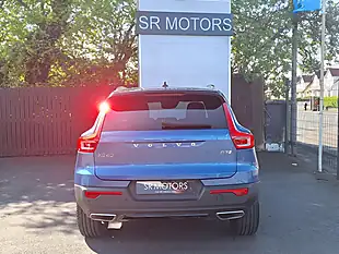 Used 2018 Volvo XC40 R-Design Blue - Interior and Exterior details 5