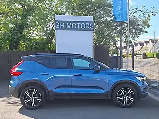 Used 2018 Volvo XC40 R-Design Blue - Interior and Exterior details 6