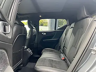 Used 2018 Volvo XC40 R-Design Grey - Interior and Exterior details 11