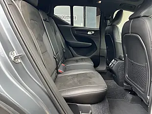 Used 2018 Volvo XC40 R-Design Grey - Interior and Exterior details 12