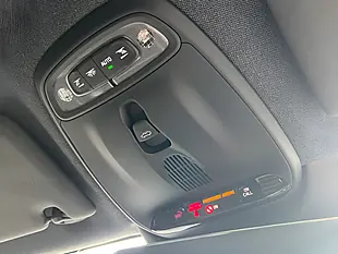 Used 2018 Volvo XC40 R-Design Grey - Interior and Exterior details 16