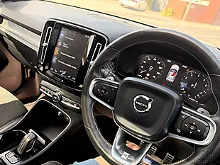 Used 2018 Volvo XC40 R-Design White - Interior and Exterior details 20
