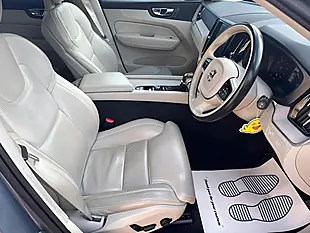 Used 2018 Volvo XC60 Inscription Blue - Interior and Exterior details 11
