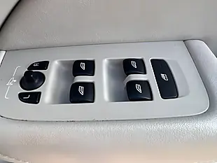 Used 2018 Volvo XC60 Inscription Blue - Interior and Exterior details 18