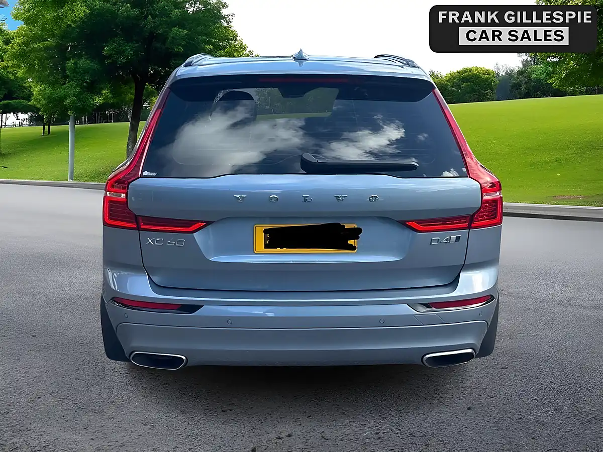 Used 2018 Volvo XC60 Inscription Blue - Interior and Exterior details 7