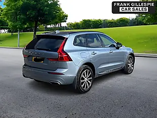 Used 2018 Volvo XC60 Inscription Blue - Interior and Exterior details 8
