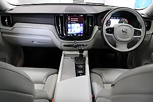 Used 2018 Volvo XC60 Inscription Grey - Interior and Exterior details 17