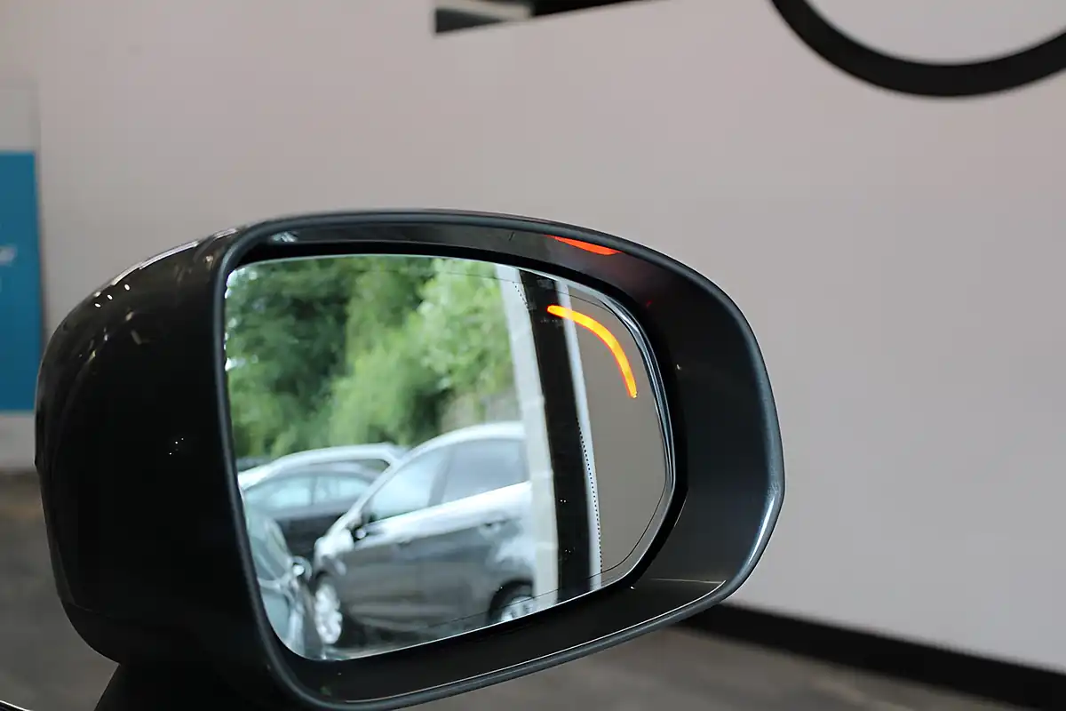 Used 2018 Volvo XC60 Inscription Grey - Interior and Exterior details 20