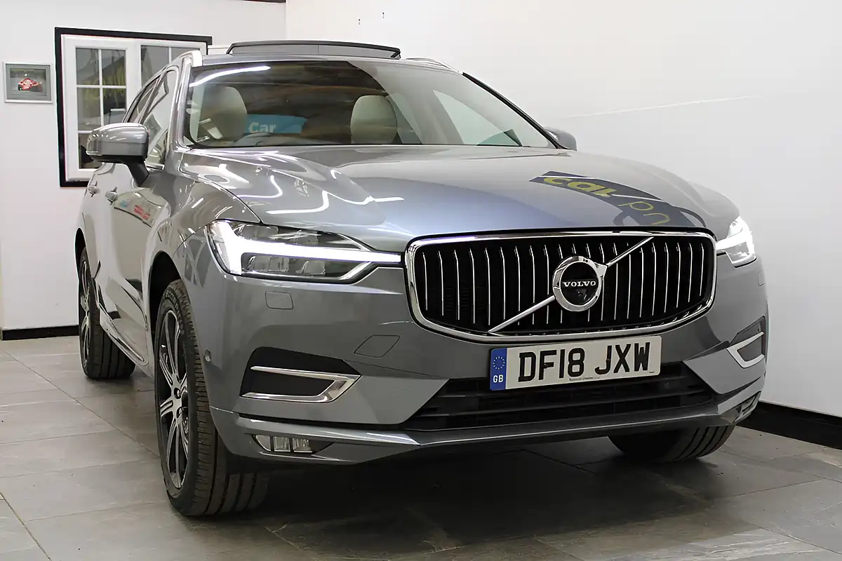 Used 2018 Volvo XC60 Inscription Grey - Interior and Exterior details 7