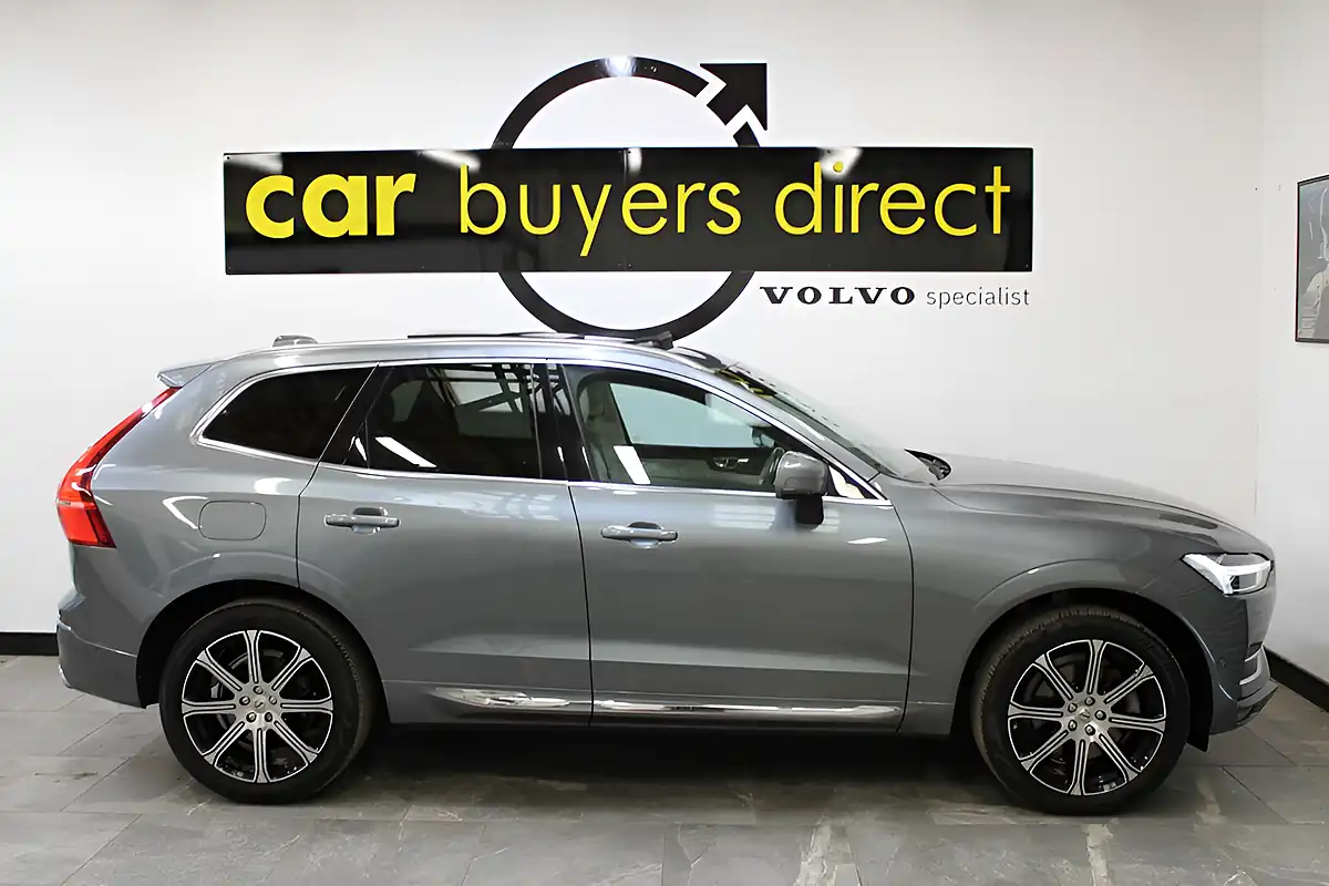 Used 2018 Volvo XC60 Inscription Grey - Interior and Exterior details 8