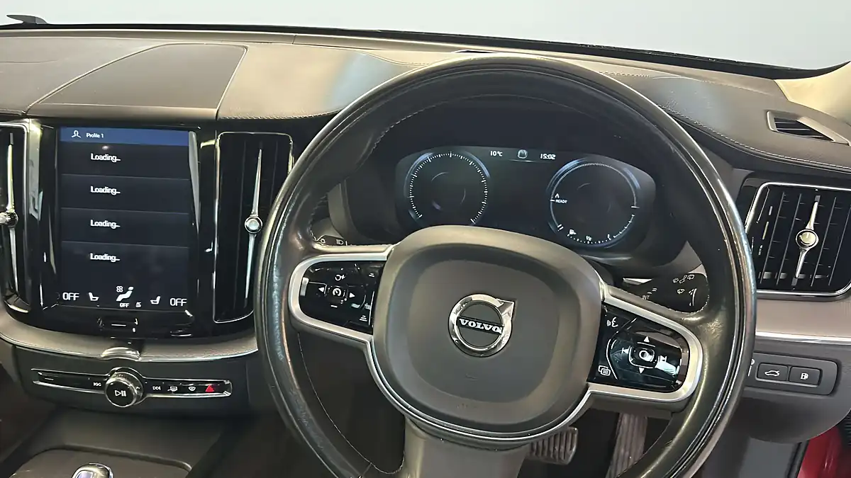 Used 2018 Volvo XC60 Inscription Pro Fusion Red - Interior and Exterior details 15
