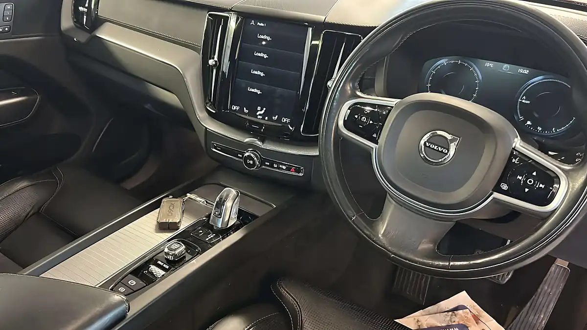 Used 2018 Volvo XC60 Inscription Pro Fusion Red - Interior and Exterior details 16