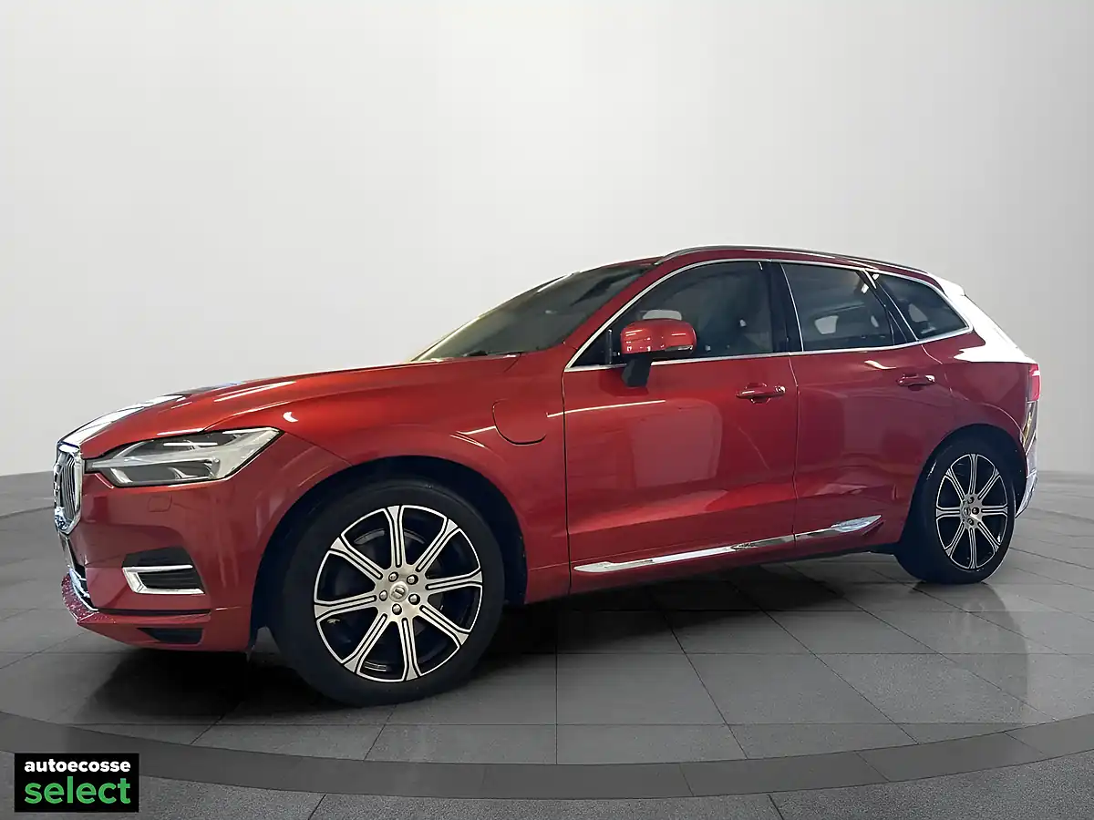 Used 2018 Volvo XC60 Inscription Pro Fusion Red - Interior and Exterior details 5