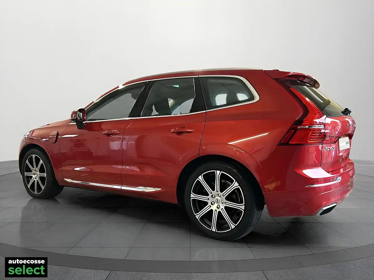 Used 2018 Volvo XC60 Inscription Pro Fusion Red - Interior and Exterior details 6