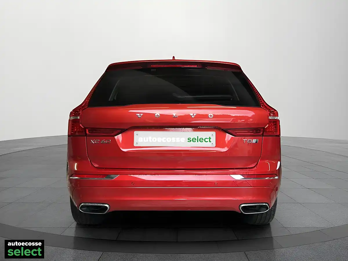 Used 2018 Volvo XC60 Inscription Pro Fusion Red - Interior and Exterior details 8