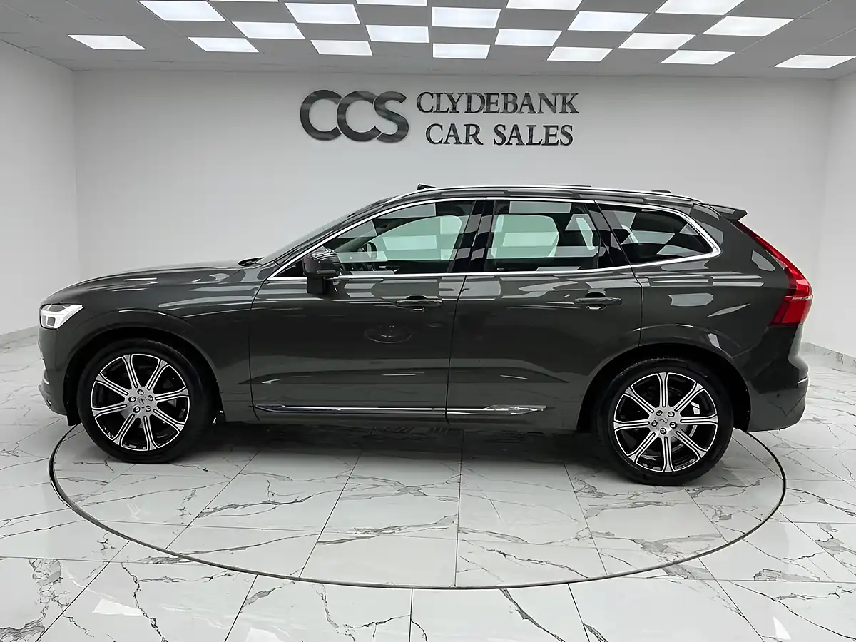 Used 2018 Volvo XC60 Inscription Pro Pine Grey - Interior and Exterior details 6