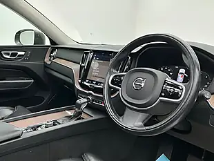 Used 2018 Volvo XC60 Inscription Pro Pine Grey - Interior and Exterior details 9