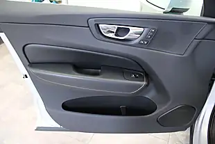 Used 2018 Volvo XC60 Inscription Pro Silver - Interior and Exterior details 15