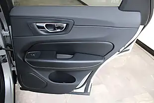 Used 2018 Volvo XC60 Inscription Pro Silver - Interior and Exterior details 17