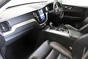 Used 2018 Volvo XC60 Inscription Pro Silver - Interior and Exterior details 2