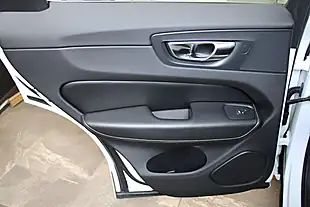 Used 2018 Volvo XC60 Inscription Pro White - Interior and Exterior details 16