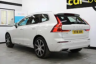 Used 2018 Volvo XC60 Inscription Pro White - Interior and Exterior details 3