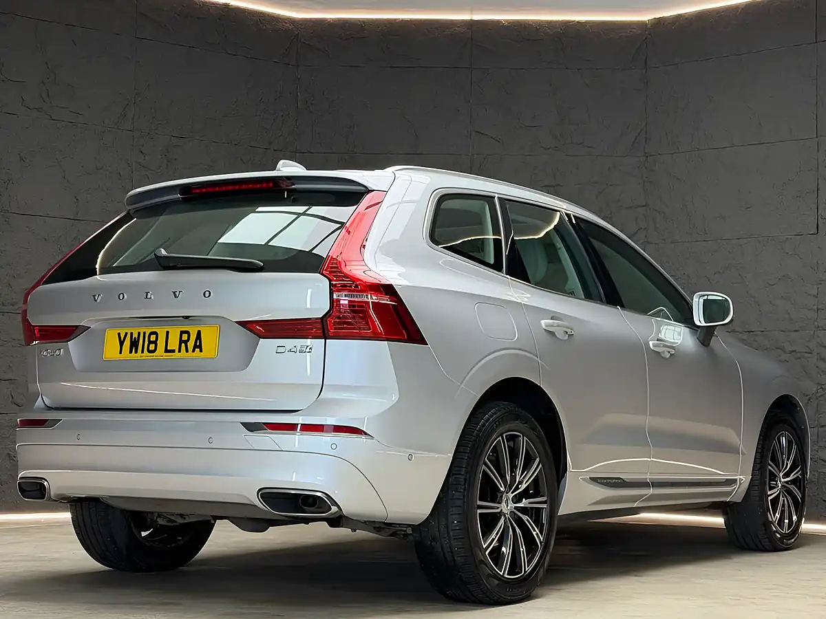 Used 2018 Volvo XC60 Inscription Silver - Interior and Exterior details 12