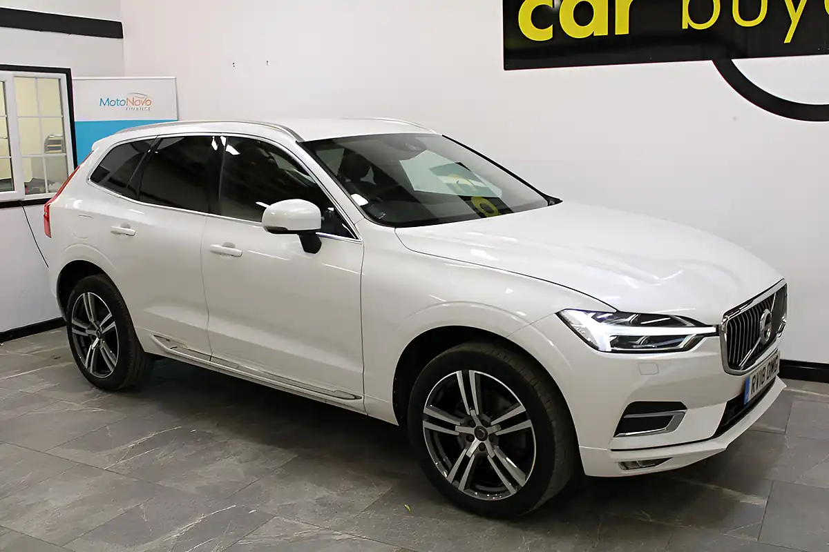 Used 2018 Volvo XC60 Inscription White - Interior and Exterior details 5
