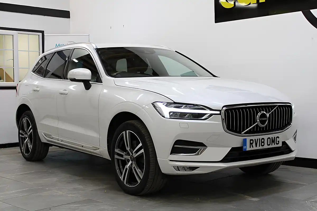 Used 2018 Volvo XC60 Inscription White - Interior and Exterior details 6