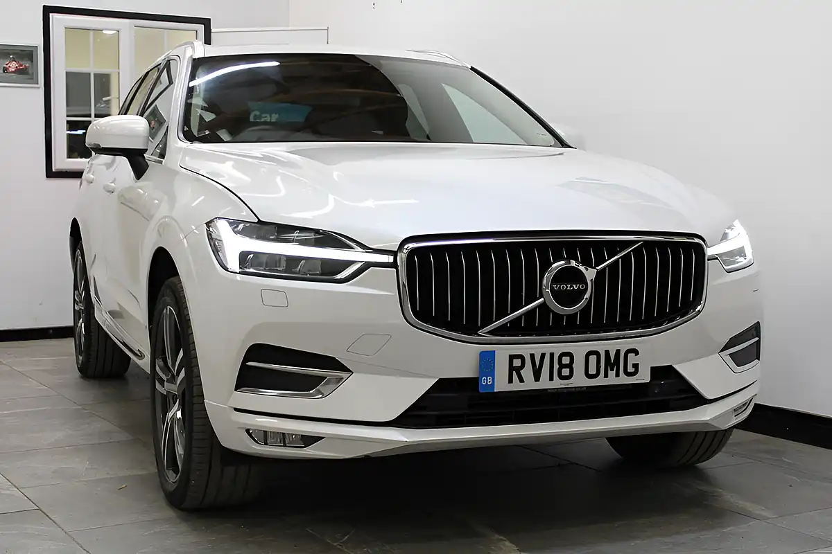 Used 2018 Volvo XC60 Inscription White - Interior and Exterior details 7