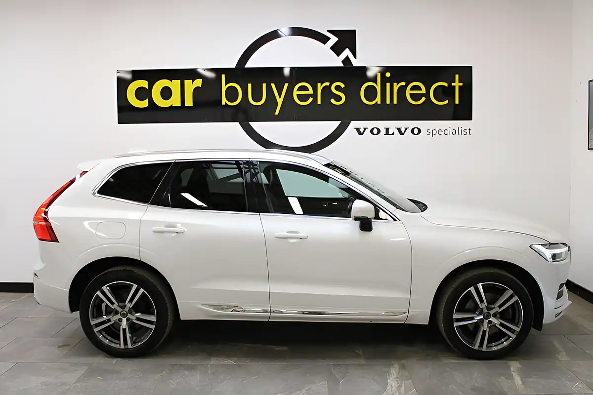 Used 2018 Volvo XC60 Inscription White - Interior and Exterior details 8