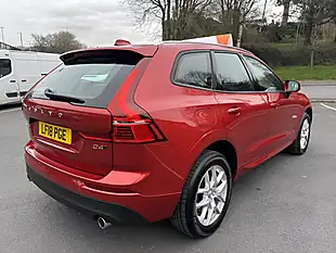 Used 2018 Volvo XC60 Momentum AWD Red - Interior and Exterior details 10