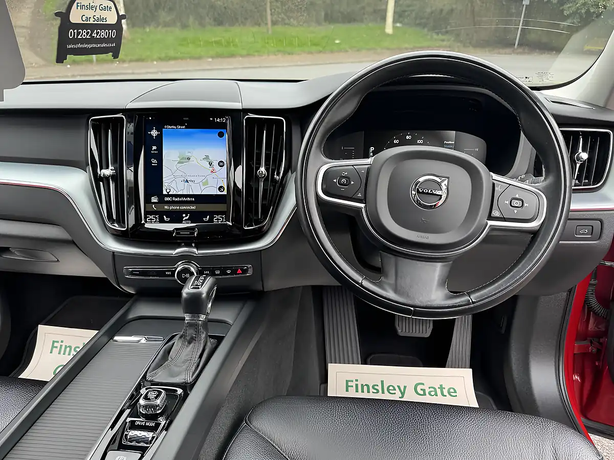 Used 2018 Volvo XC60 Momentum AWD Red - Interior and Exterior details 2