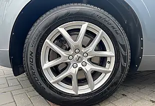 Used 2018 Volvo XC60 Momentum Osmium Grey - Interior and Exterior details 12
