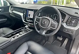 Used 2018 Volvo XC60 Momentum Osmium Grey - Interior and Exterior details 18