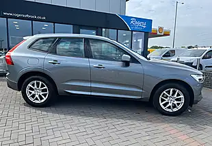 Used 2018 Volvo XC60 Momentum Osmium Grey - Interior and Exterior details 5