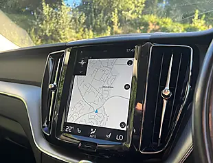 Used 2018 Volvo XC60 Momentum Pro Pine Grey - Interior and Exterior details 14