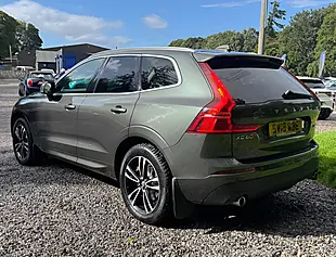 Used 2018 Volvo XC60 Momentum Pro Pine Grey - Interior and Exterior details 5