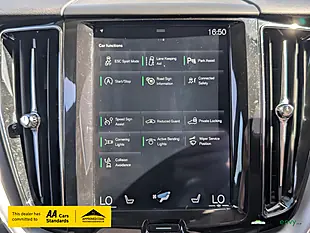 Used 2018 Volvo XC60 Momentum Pro White - Interior and Exterior details 13