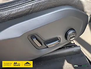 Used 2018 Volvo XC60 Momentum Pro White - Interior and Exterior details 16