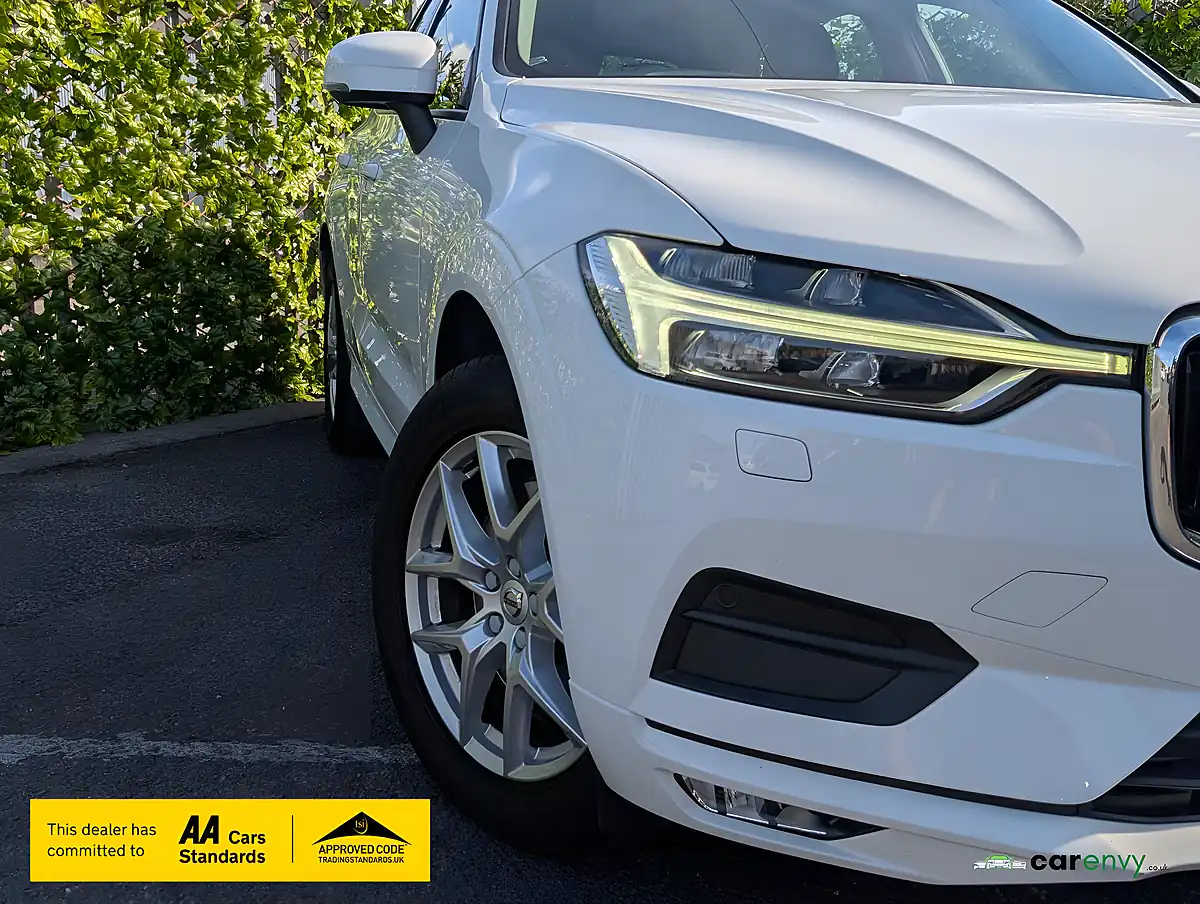 Used 2018 Volvo XC60 Momentum Pro White - Interior and Exterior details 2