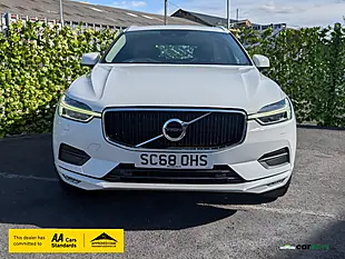 Used 2018 Volvo XC60 Momentum Pro White - Interior and Exterior details 3